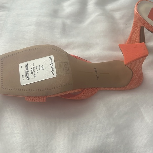 Dolce Vita Summer Sandals - Picture 4 of 5